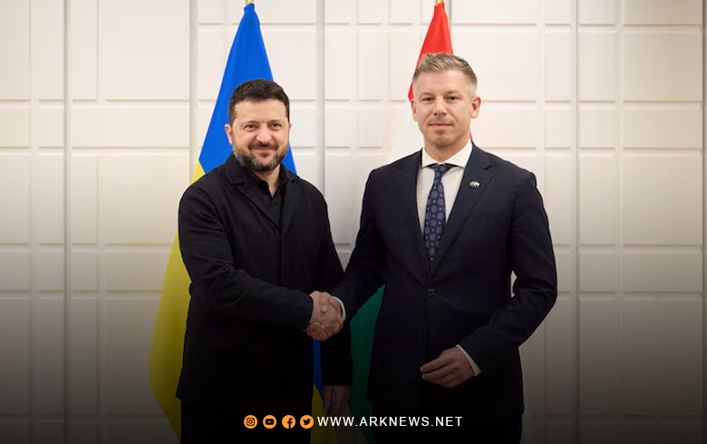 أوكرانيا تطلب من بولندا السماح بعبور شحناتها الخاصة بالحبوب 