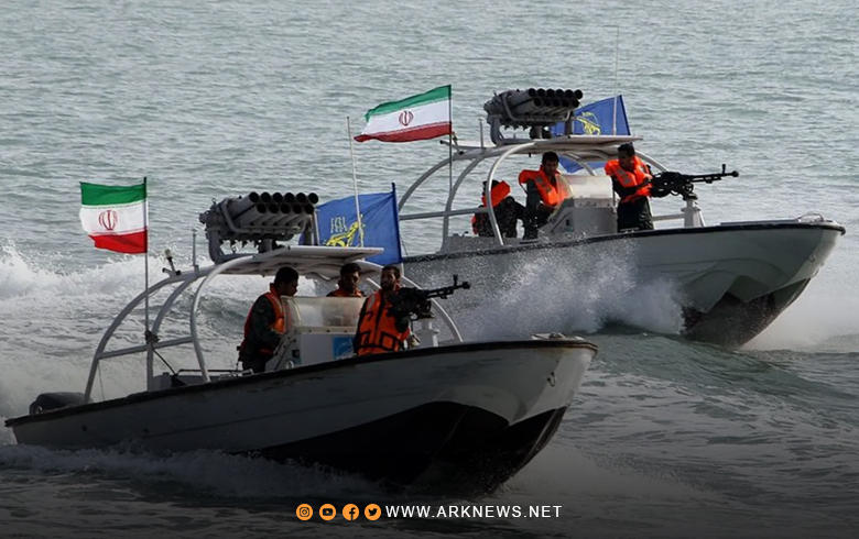 إيران تعلن استهداف زورقا أمريكيا عند مدخل مضيق هرمز 
