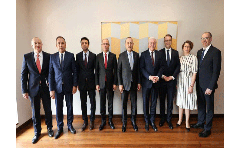 سەرۆكێ ئەلمانیا و وەزیرێ دەرڤە یێ توركیێ رەوشا سوریێ كۆتوبێژ كرن 