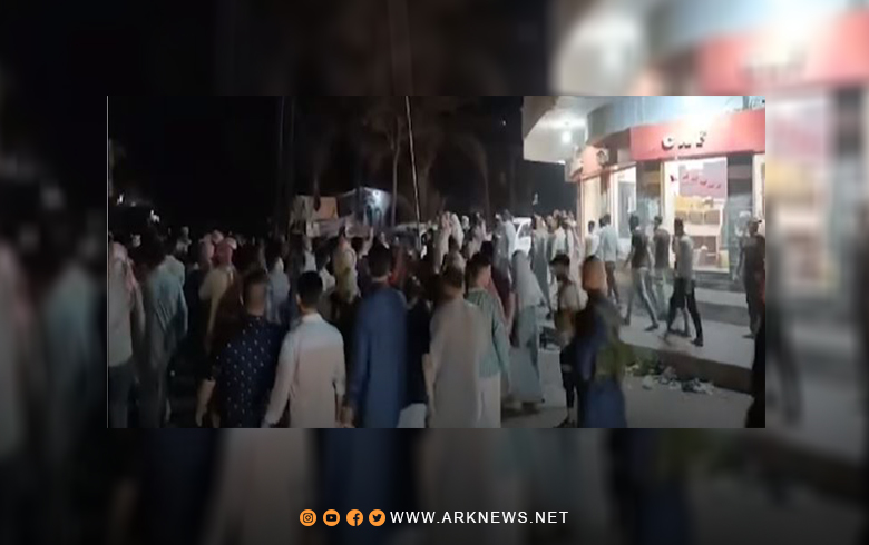 Al-Hasaka... Al-Jibour tribe storms the security square, and gives the regime's militants 48 hours