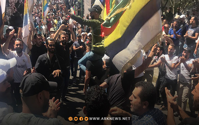 أهالي السويداء مستمرون في مطالبتهم بإسقاط النظام السوري 