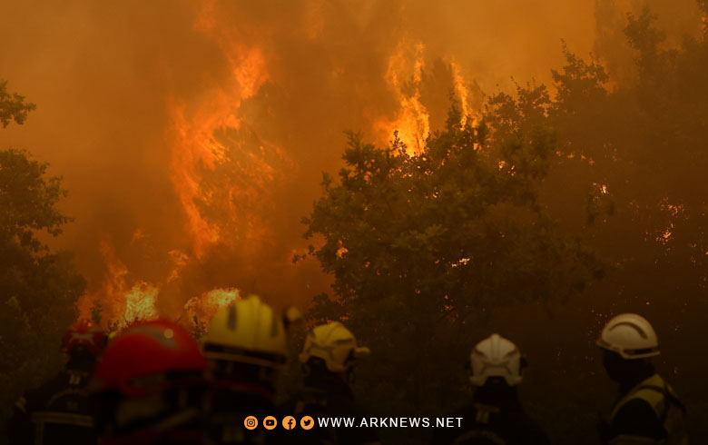 الحرائق تجبر أكثر من 60 ألف شخصا على إخلاء منازلهم في إسبانيا
