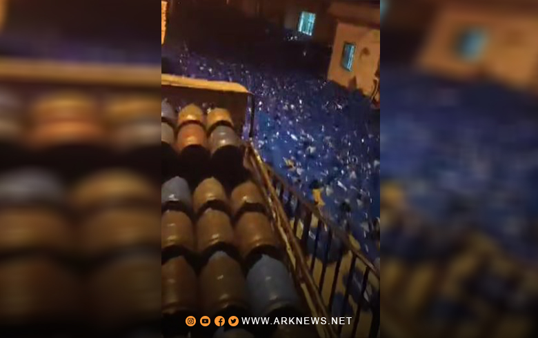 اللاذقية.. السيول تجرف مئات إسطوانات الغاز 