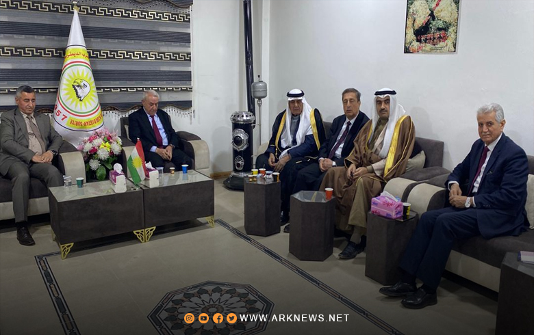 قامشلو.. وفد من وجهاء عشيرتَي بني سبعة والشرابيين يزور مقر الديمقراطي الكوردستاني-سوريا 