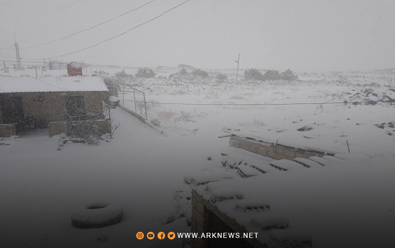 الثلوج تقطع الكهرباء عن محافظة السويداء 