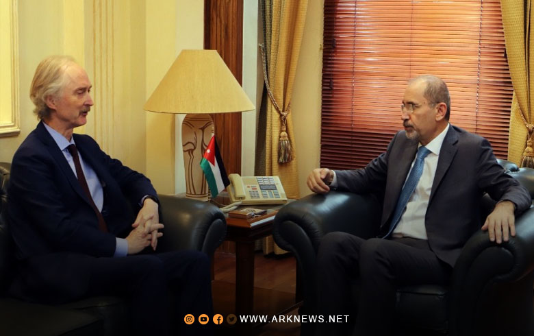 الصفدي وبيدرسن يبحثان جهود الحل في سوريا