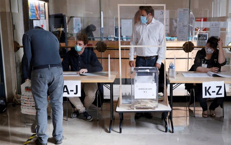 حزب ماكرون يخسر في الانتخابات البلدية الفرنسية