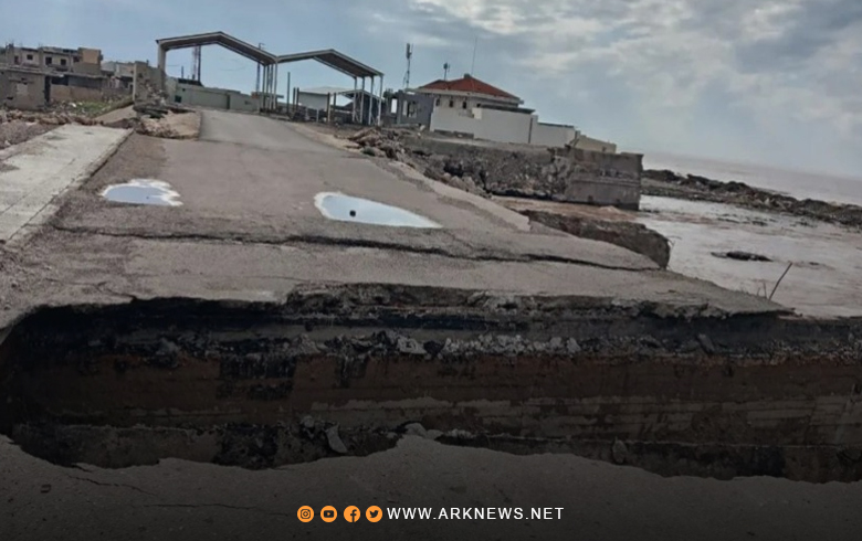 انهيار جسر العريضة يتسبب بإغلاق المعبر الحدودي بين سوريا ولبنان 