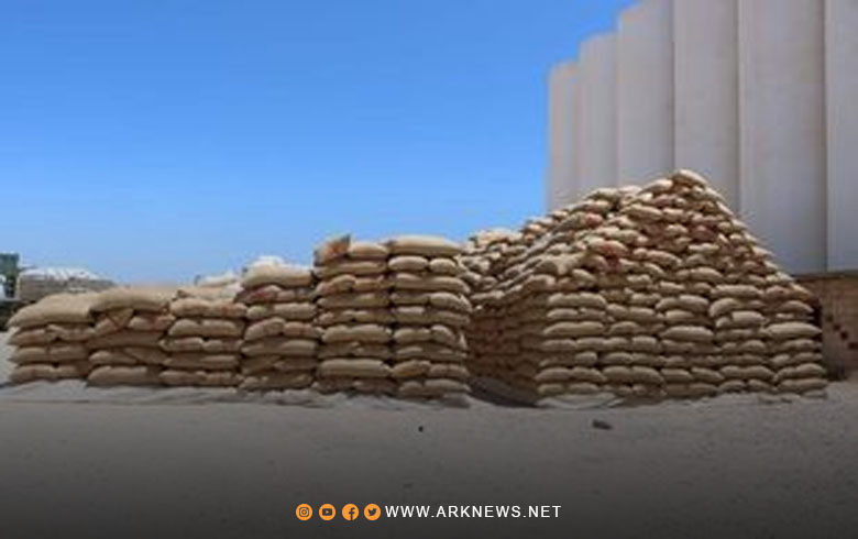 قامشلو.. المواطنون يشتكون من تأخير إدارة PYD في دفع فواتير القمح وسط ازدياد سوء الوضع الاقتصادي