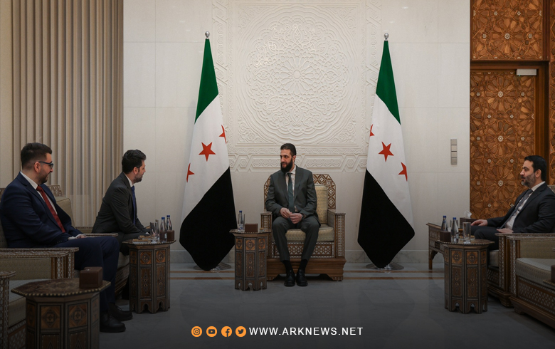أحمد الشرع يستقبل المدير التنفيذي للمنتدى الاقتصادي العالمي