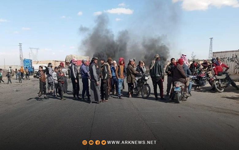 أهالي دير الزور والرقة يطالبون بخروج قوات سوريا الديمقراطية من مناطقهم 