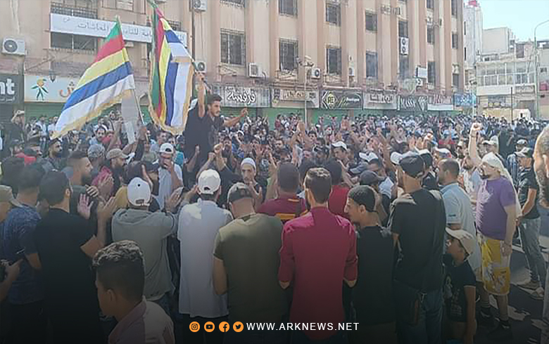 السويداء.. الآلاف يتوجهون لساحة الكرامة تحضيرا لمظاهرة ضد النظام السوري 