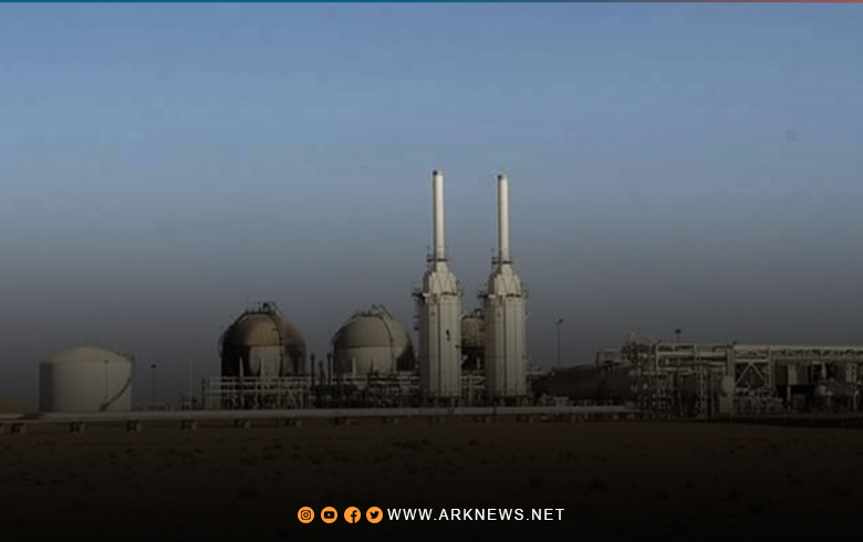 استهداف القاعدة الأمريكية في معمل كونيكو للغاز بدير الزور 