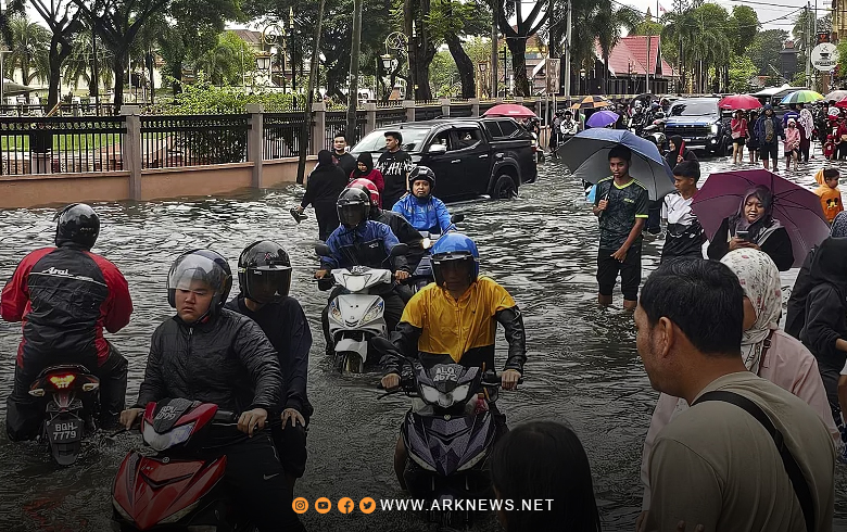 ماليزيا.. الفيضانات تلحق الضرر بأكثر من 11 ألف شخص 