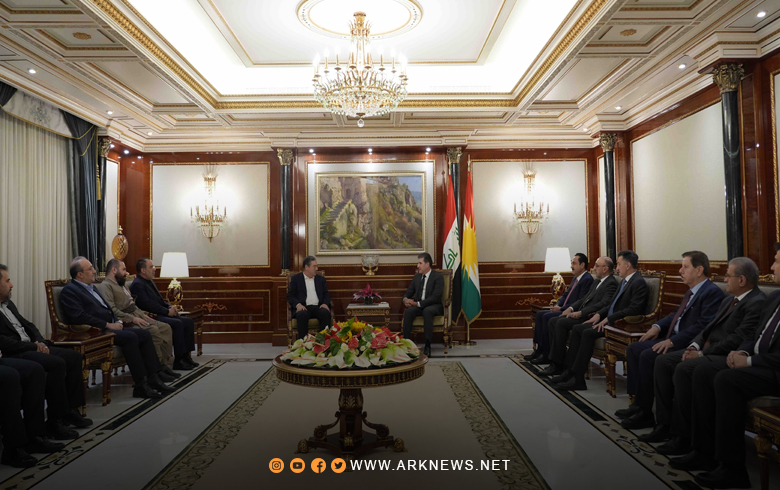 نيجيرفان بارزاني يتلقى تحيات وتقدير الرئيس الإيراني مسعود بزيشكيان 