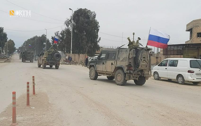 Derik… Residents block Russian military convoy in Hasaka countryside