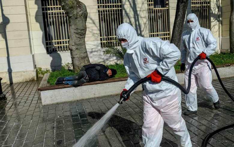 فاينانشال تايمز: لا يوجد دولة بمنأى عن فيروس كورونا.. والدول الغنية لا تستطيع المقاومة لوحدها