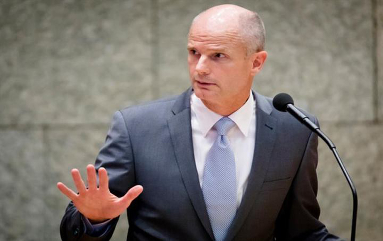 وزير الخارجية الهولندي يطالب بإقامة منطقة حظر طيران فوق إدلب