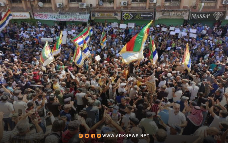 تواصل مظاهرات السويداء المناهضة للنظام والمطالبة بالتغيير السياسي