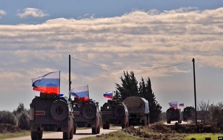 Russia is conducting a military patrol in the city of Kobani