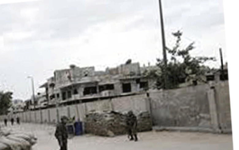 Assad Checkpoints Extort Money from Civilians in Dara’a Province