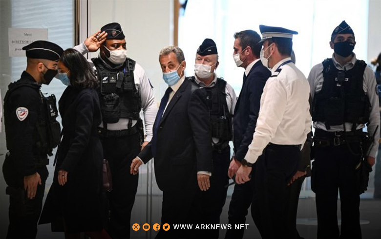 الحكم على ساركوزي بالسجن 3 سنوات بينها إثنتان مع وقف التنفيذ بتهم الفساد