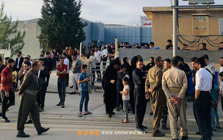 An explosion of a mine planted by the PKK kills a member of the border guards and injures another