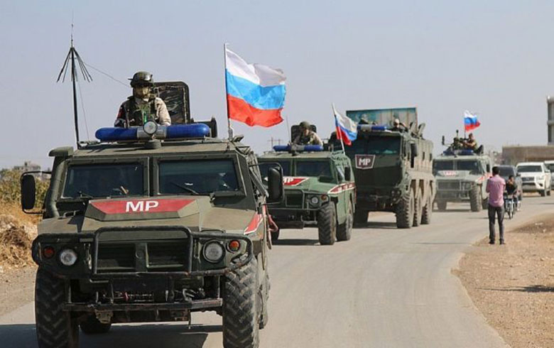 Russian military police patrol for the first time in Qamishlo 