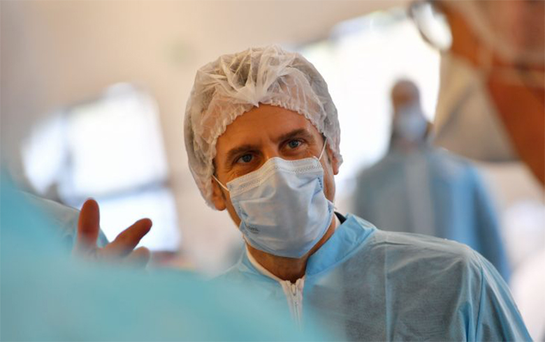 هكذا “سطت” أمريكا في الصين على 60 مليون كمامة موجهة لفرنسا!