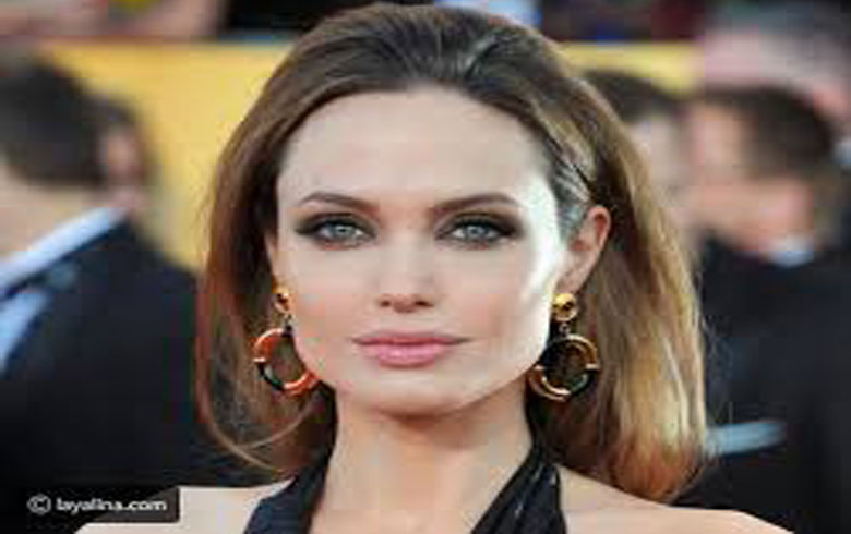 أنجلينا جولي تلمح لترشحها لرئاسة الولايات المتحدة