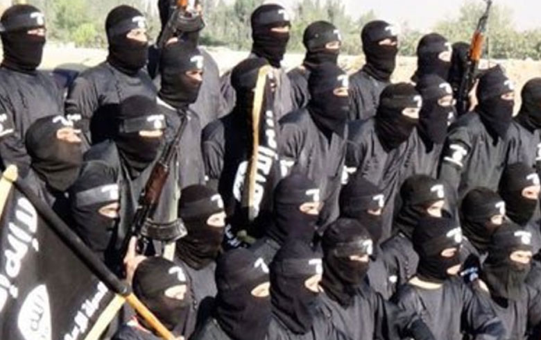 داعش يسلّم الجنود الأمريكيين مقابل انسحاب مسلحي قسد من بئر نفطي 