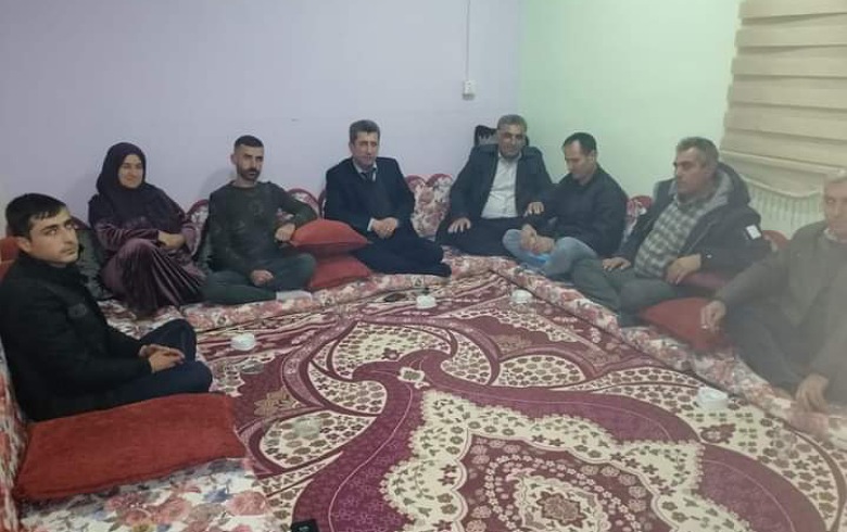 A delegation from Roj Peshmerga Organization visits the family of the martyr, Abdul Karim Mahmoud, in Domiz