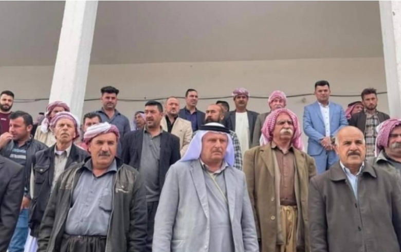 عشائر شنگال تطالب بخروج مسلحي PKK من المنطقة عشائر شنگال تطالب بخروج مسلحي PKK من المنطقة