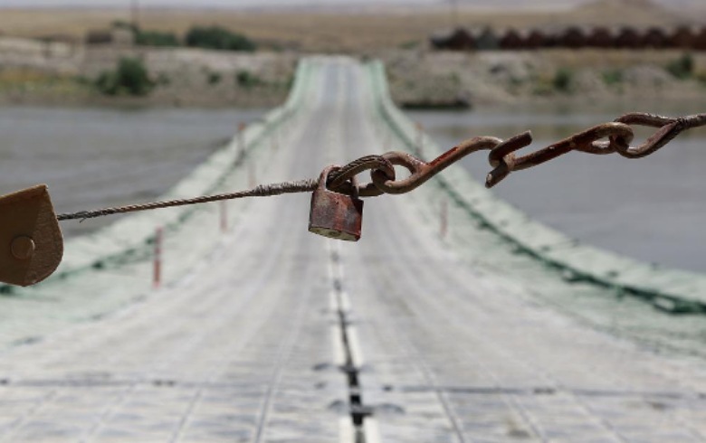 معبرٌ أم منفذ نجاة للكرد