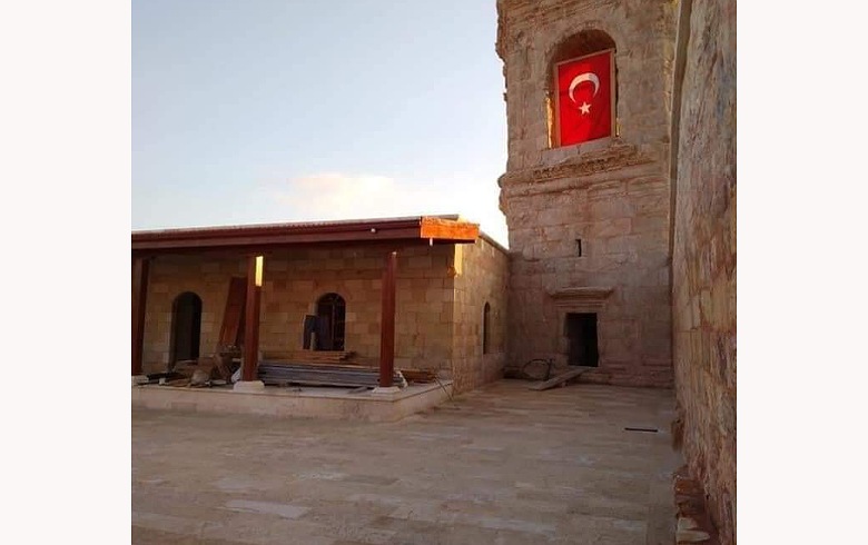 Efrîn... Turkiyê Kela Horî ya kevnarî ji bo mizgeftê diguhêre 