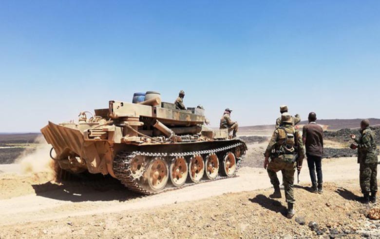 After losing nearly 150 soldiers in a month | Regime forces and loyal militias bring in military reinforcement to repel ISIS attacks in the desert