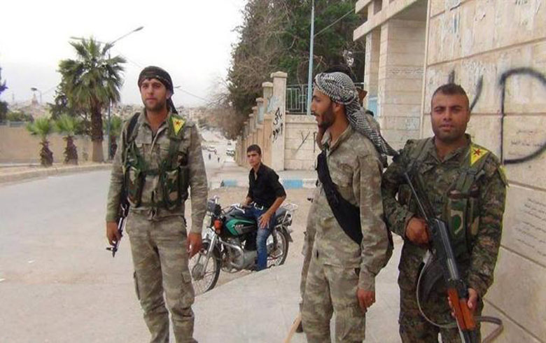 YPG تدعو النظام الى استلام مدينة منبج  و النظام يلبي 