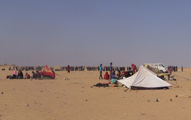 مظاهرة نسائية في مخيم الهول احتجاجا على سوء الخدمات