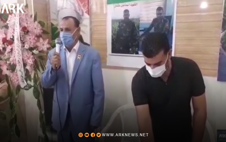 Gotina Encûmena Xwecihiya Nesredîn Birhik ya ENKS di merasîma behîdariya şehîd Ismaîl Osman de