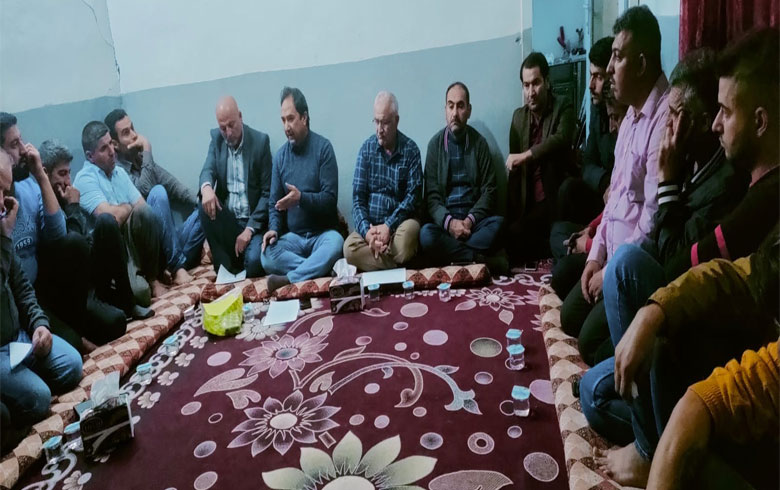 An organizational seminar in Basirma camp for Kurdish refugees