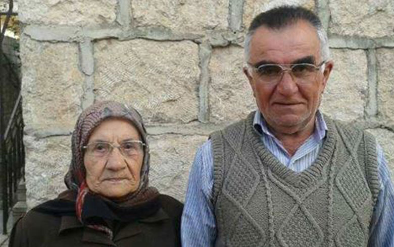 Du welatiyên Efrînê rastî lêdan û diziyê hatin