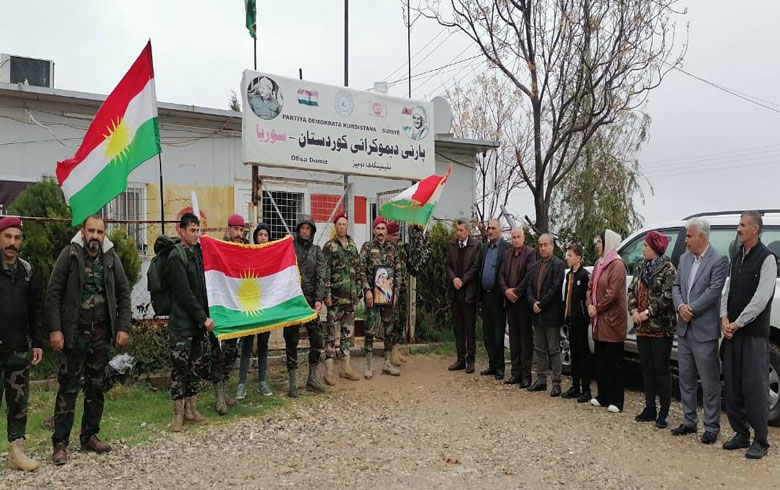 Domiz... A group of Roj Peshmerga set off on foot to the shrine of the immortals in Barzan