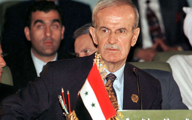 لماذا أصبح حافظ الأسد «الرجل الذي لم يوقِّع»؟