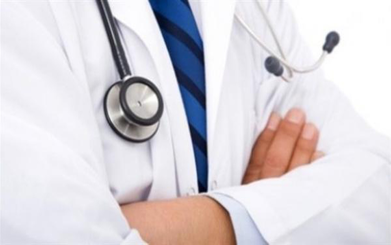 10 أسرار يخفيها الطبيب عن المرضى العاديين , ويخص بها الأقارب