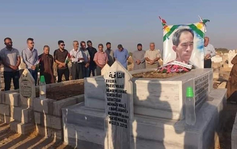 Sari Kaniye … A delegation from ENKS visits the tomb of the martyr Mahmoud Wali