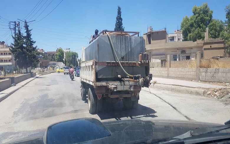 The PYD cuts off water to the neighborhoods it controls and sends it to regime-controlled areas in Qamishlo