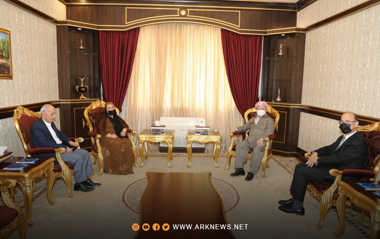 الرئیس مسعود بارزاني یستقبل السيدة وجدان عكيد, ابنة المناضل الراحل كنعان عكيد وزوجها السيد نزهان نواف نايف.  