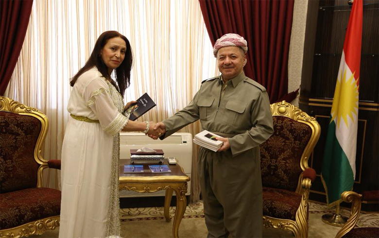 الرئيس بارزاني يستقبل الشاعرة والروائية الأمازيغية مليكة مزان 