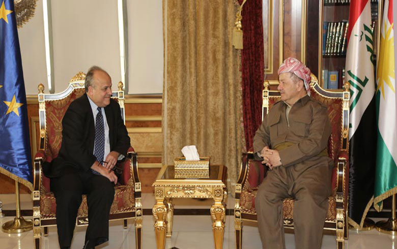 President Barzani discusses the future of the Kurds of Syria with a European delegation