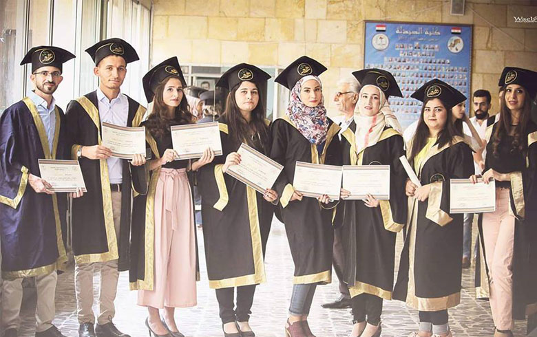 حلب .. تخرّج عدد من كورد عفرين من كلية الصيدلة
